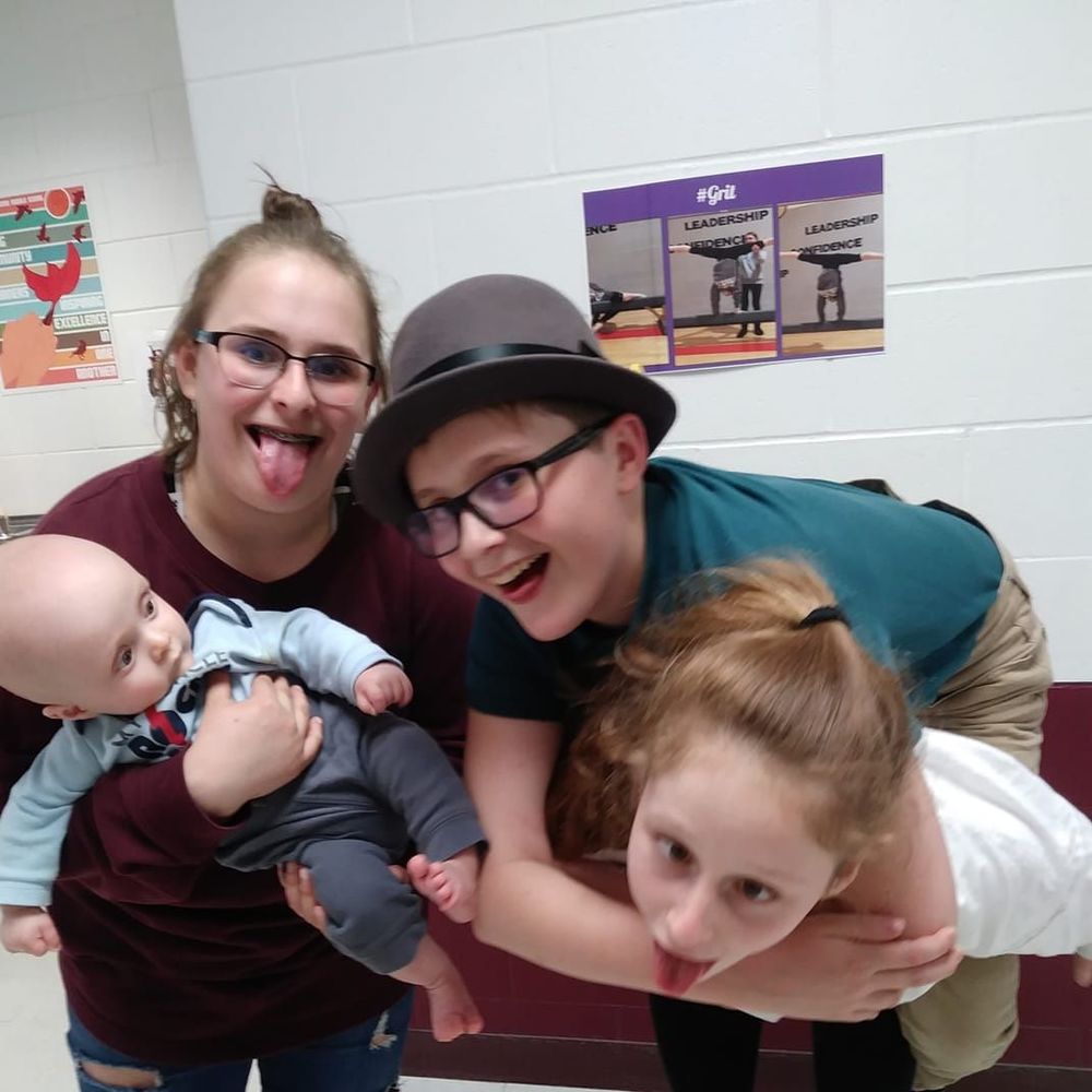 Meet your Posher, Antoinette